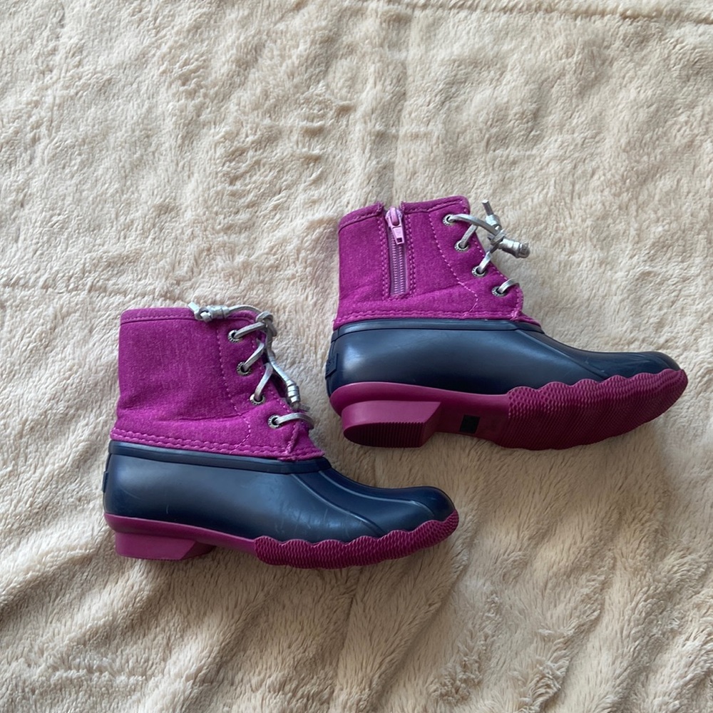 Sperry saltwater duck rain boots purple with silver laces child's size 12